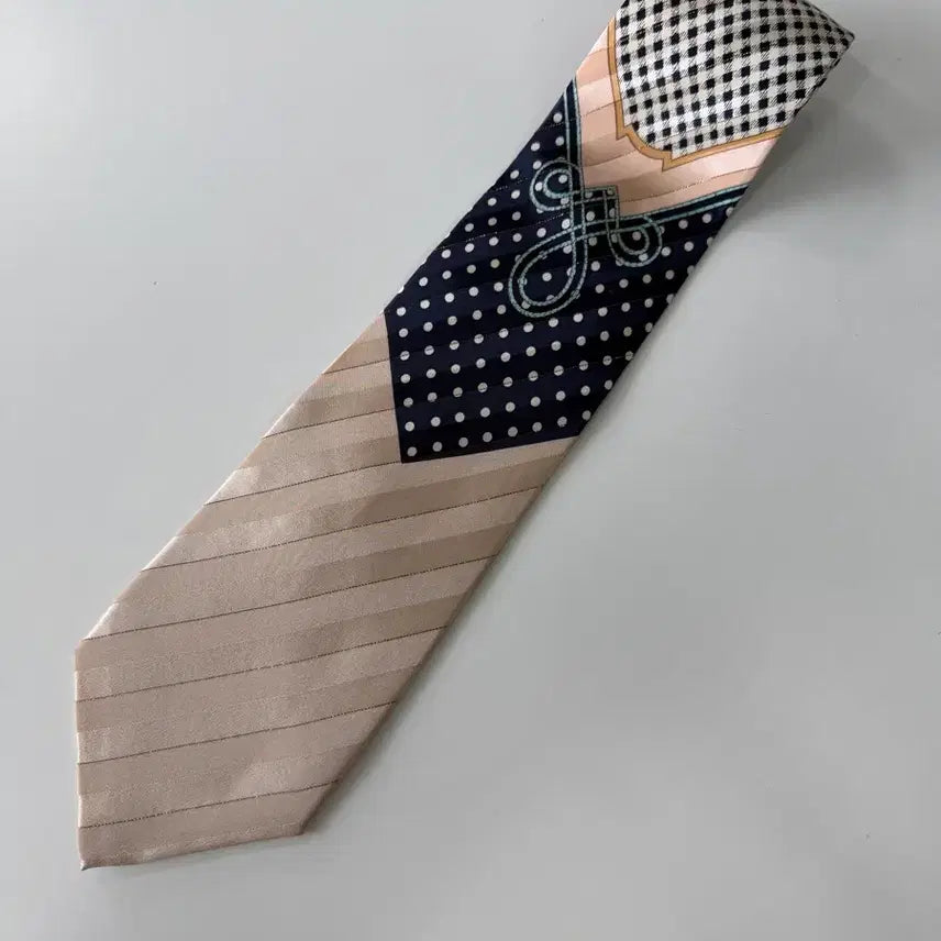 [BUNJANG] Nina Ricci Silk Necktie 9.2cm / 니나리치(Nina ricci) 실크 넥타이 9.2cm