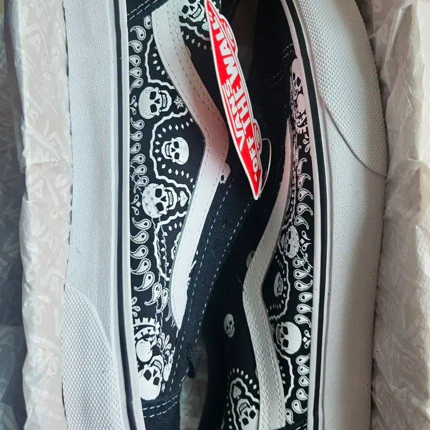[BUNJANG] Vans Style 36 Bandana Black Sneakers / [새상품]235/240 반스 스타일36 스니커즈 운동화 나이키 아식스
