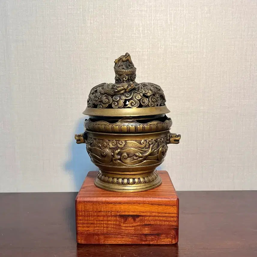 [BUNJANG] Qianlong Period Bronze Censer with Dragon Motif / 중국 동 향로) 건륭년제 용문 투각 삼족 향로