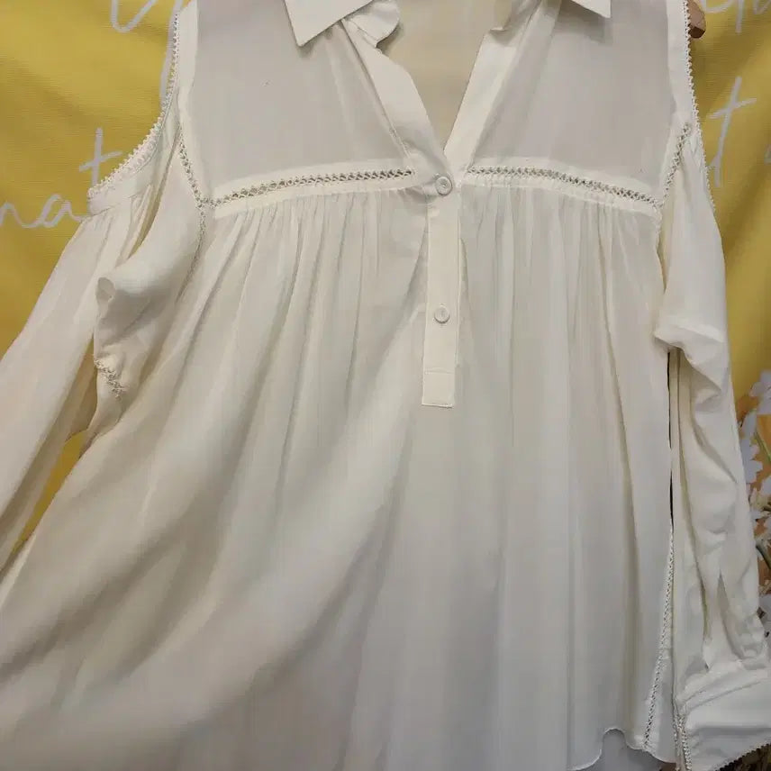 [BUNJANG] Objet Jamin Kyung Off-Shoulder Blouse Ivory / 66M]    오브제 자민경   오프숄더 블라우스 아이보리
