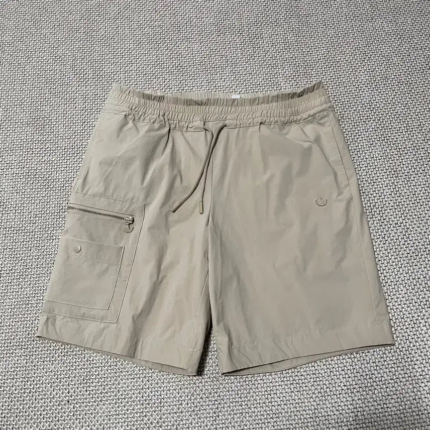 [BUNJANG] Adidas LW Shorts / XS 아디다스 LW 반바지 하의 B.8234