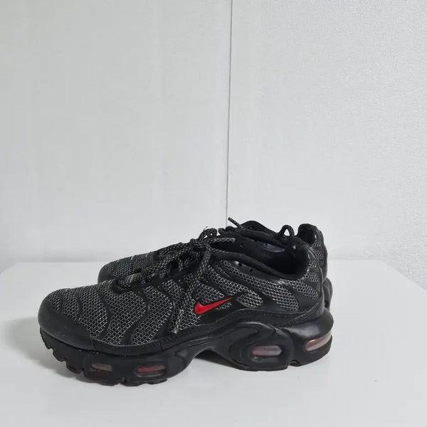 [BUNJANG] Nike Air Max Plus Black Women's Shoes / 나이키 에어맥스 플러스 블랙(240)