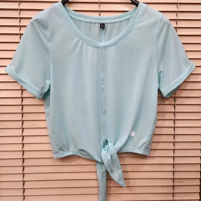 [BUNJANG] HUIT8 Blue Ribbon Cropped T-Shirt (XS) / (새상품)위뜨8 블루 묶음 크롭티셔츠