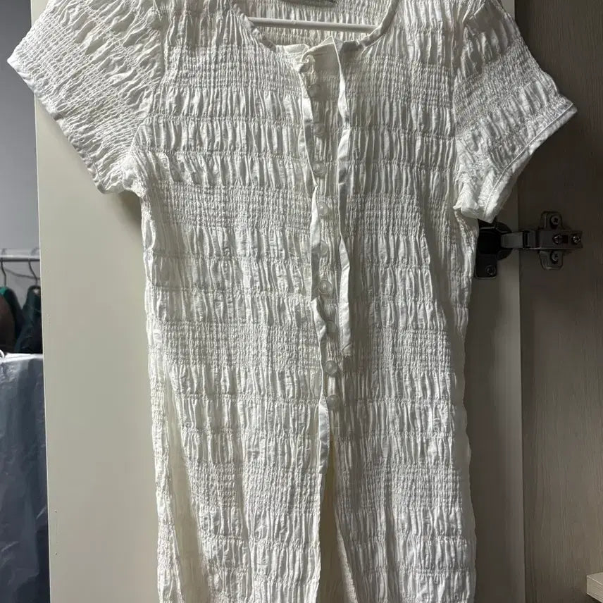 [BUNJANG] White Shirring Pleated Blouse / 화이트 셔링 주름블라우스