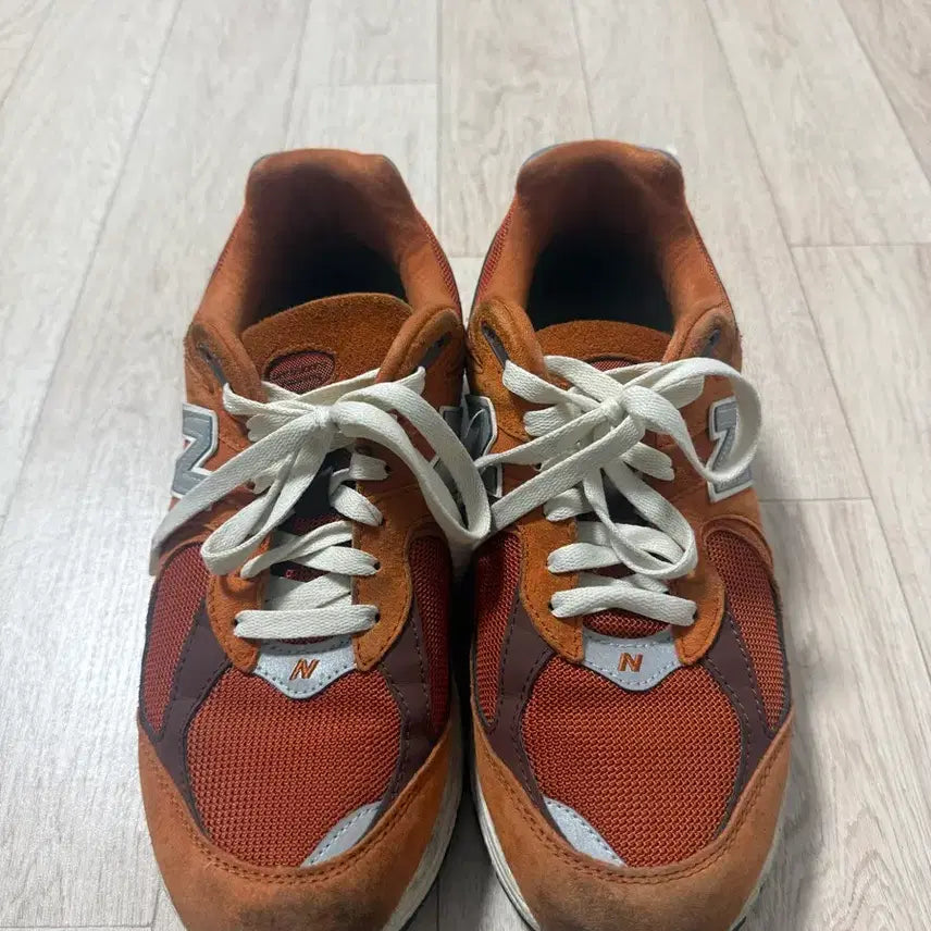 [BUNJANG] New Balance 2002R Sneakers / 뉴발란스 2002R