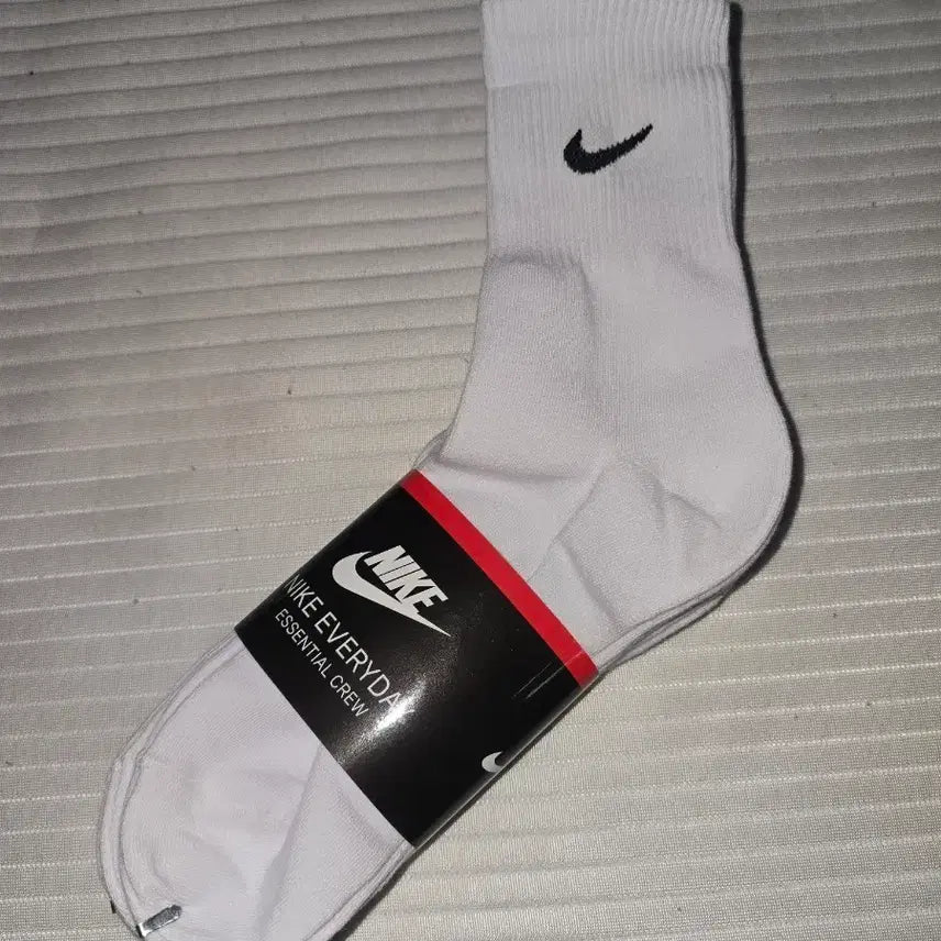 [BUNJANG] Nike Everyday Essential Crew Socks White / 나이키 에브리데이 에센셜 크루 삭스 화이트