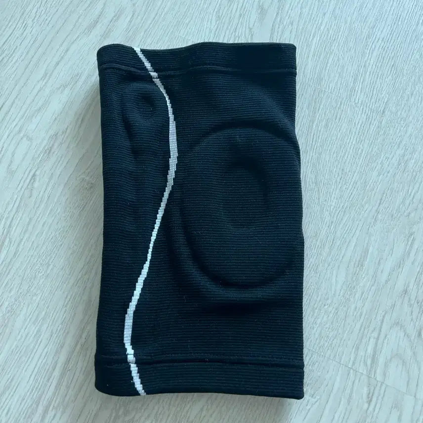 [BUNJANG] Amico Knee Support (Single) / 아미코 무릎보호대