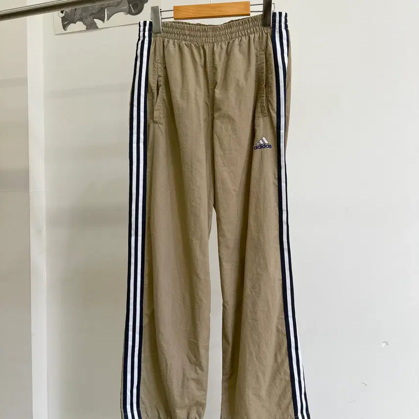 [BUNJANG] Adidas Made in Japan Nylon Training Pants / ADIDAS (Made in Japan) 트레이닝 팬츠
