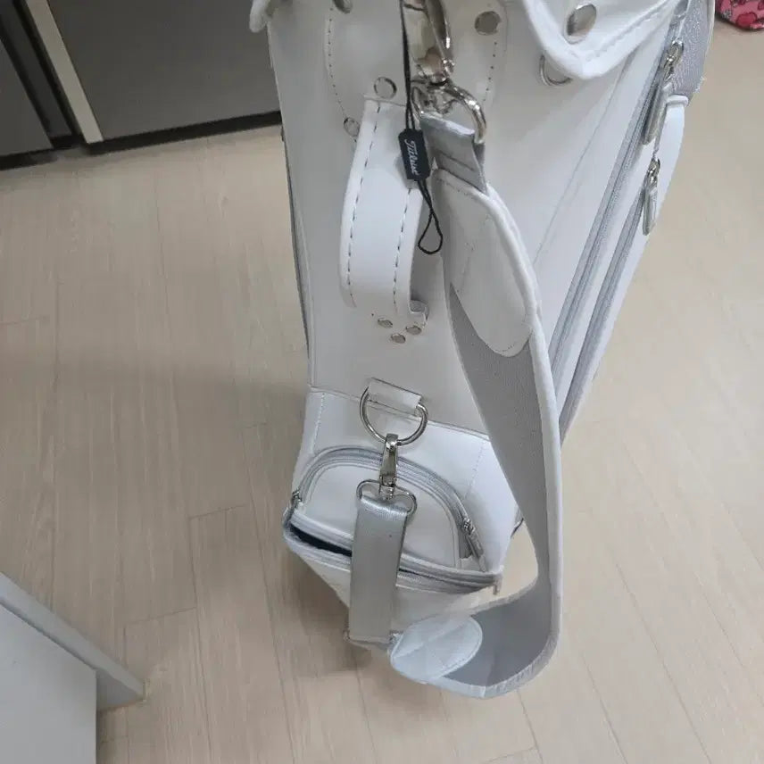 [BUNJANG] Titleist Women's Wheeled Golf Bag White / 타이틀리스트 골프백  휠백 여성용 화이트