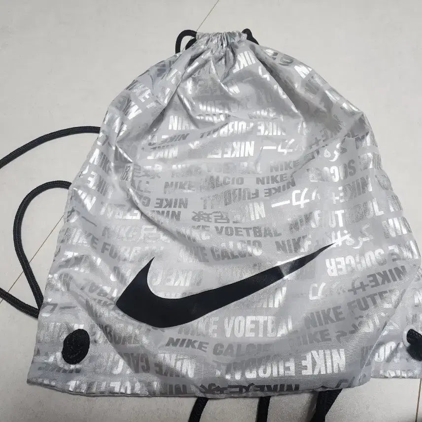 [BUNJANG] Nike Phantom 6 FG Football Boots / 나이키 팬텀6