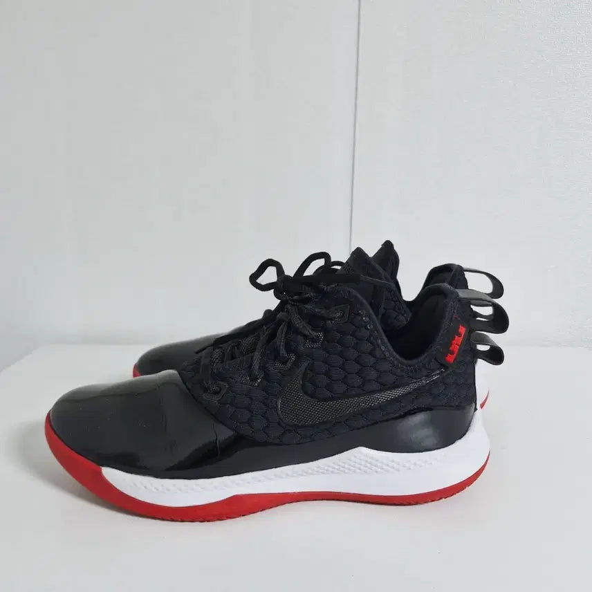 [BUNJANG] Nike LeBron Witness 3 Shoes (Size 250) / 나이키 르브론 위트니스 3 (250)