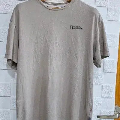 [BUNJANG] National Geographic Mars Short-Sleeve T-Shirt Beige M / (R)내셔널지오그래픽 MARS 반팔티 베이지 M