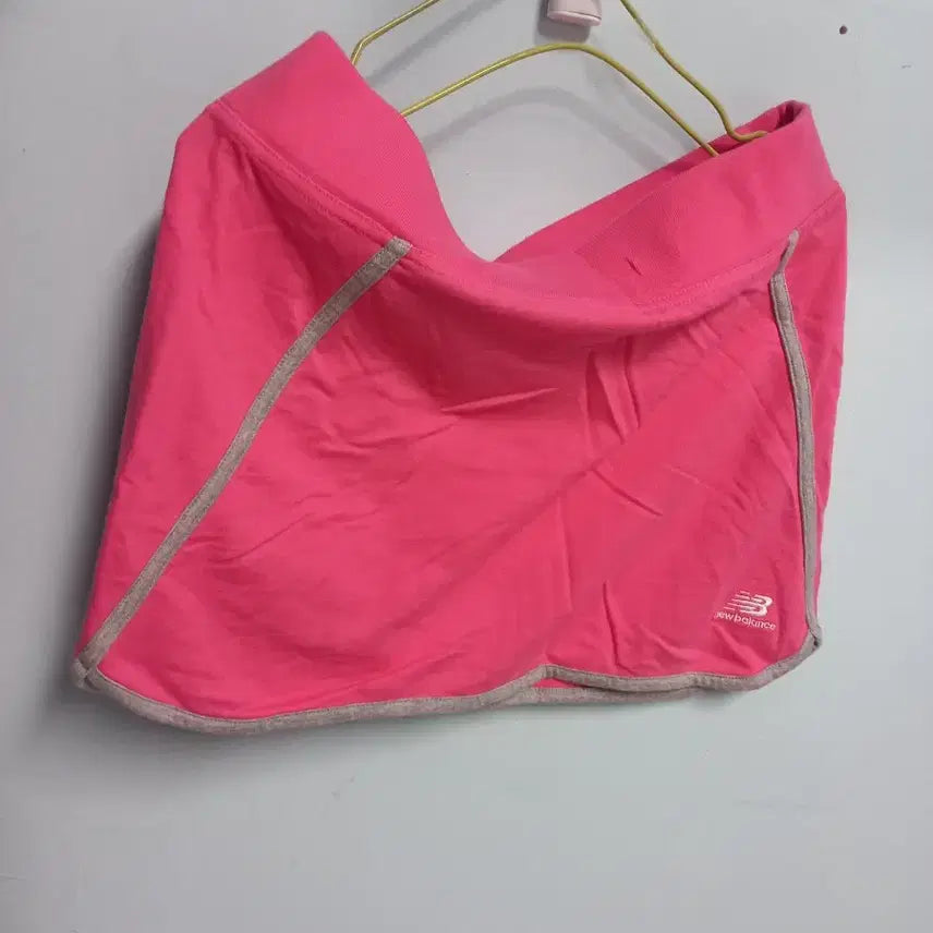 [BUNJANG] New Balance Pink Shorts / 스포