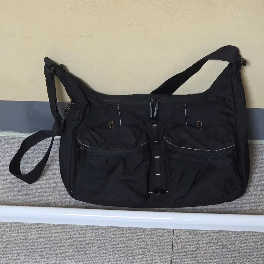 [BUNJANG] Brandon Safe Plus Travel Crossbody Bag Black / 브랜든 여행용 세이프 플러스 크로스백 블랙