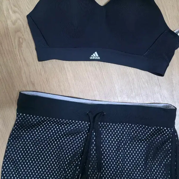 [BUNJANG] Adidas Women's Sports Bra Top Shorts Set / 아디다스 여성 스포츠 브라탑 쇼츠 세트