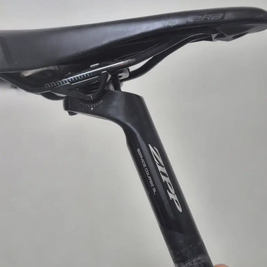 [BUNJANG] ZIPP Service Course Seatpost & Selle San Marco Saddle / 짚 서비스코스,섭코 싯포,산마르코 안장