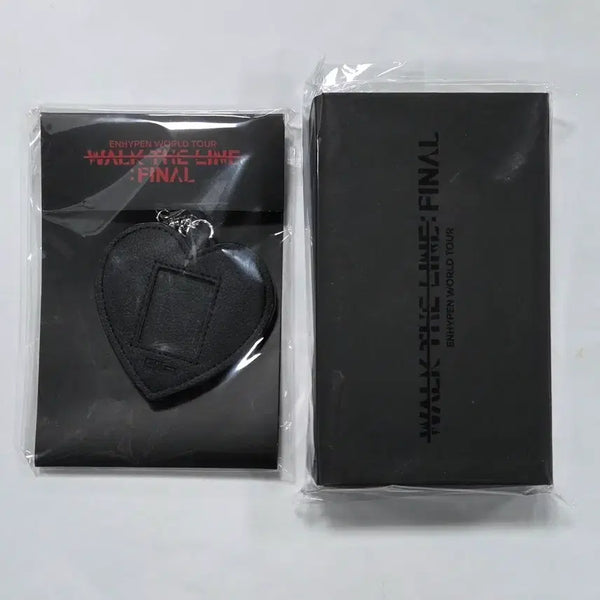[BUNJANG] ENHYPEN World's Law Encore Package Photocard Holder Keyring / EN- 엔하이픈 워크더라인 MD 앵콜 패키지 포토 홀더 키링