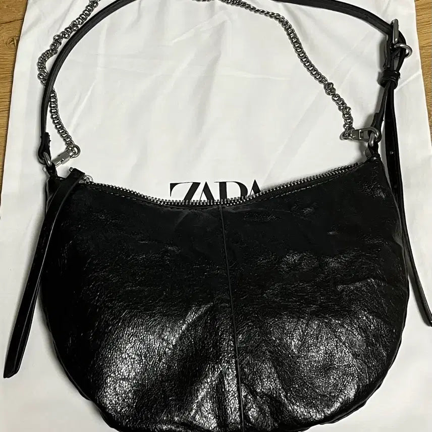 [BUNJANG] Zara Wrinkled Effect Leather Mini Chain Bag / 자라 링클 이펙크 레더 미니 체인백
