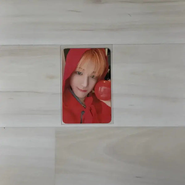 [BUNJANG] BOYNEXTDOOR Riwoo Red Riding Hood Photocard / 리우 빨간망토 포카