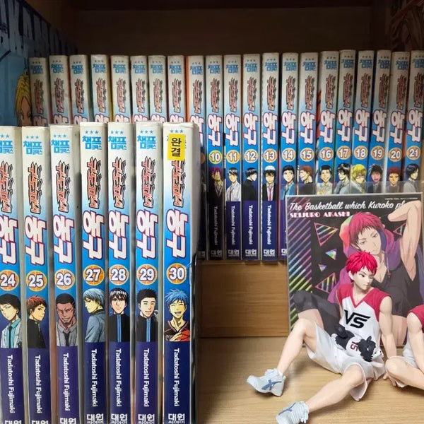 [BUNJANG] Kuroko's Basketball Manga and Figures Bundle / 쿠로코의 농구 쿠농 만화책 피규어 일괄 판매 양도