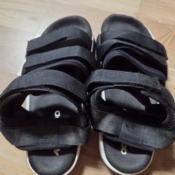 [BUNJANG] Adidas Adilette Shower Slides Black / 아디다스 샌들  팝니다