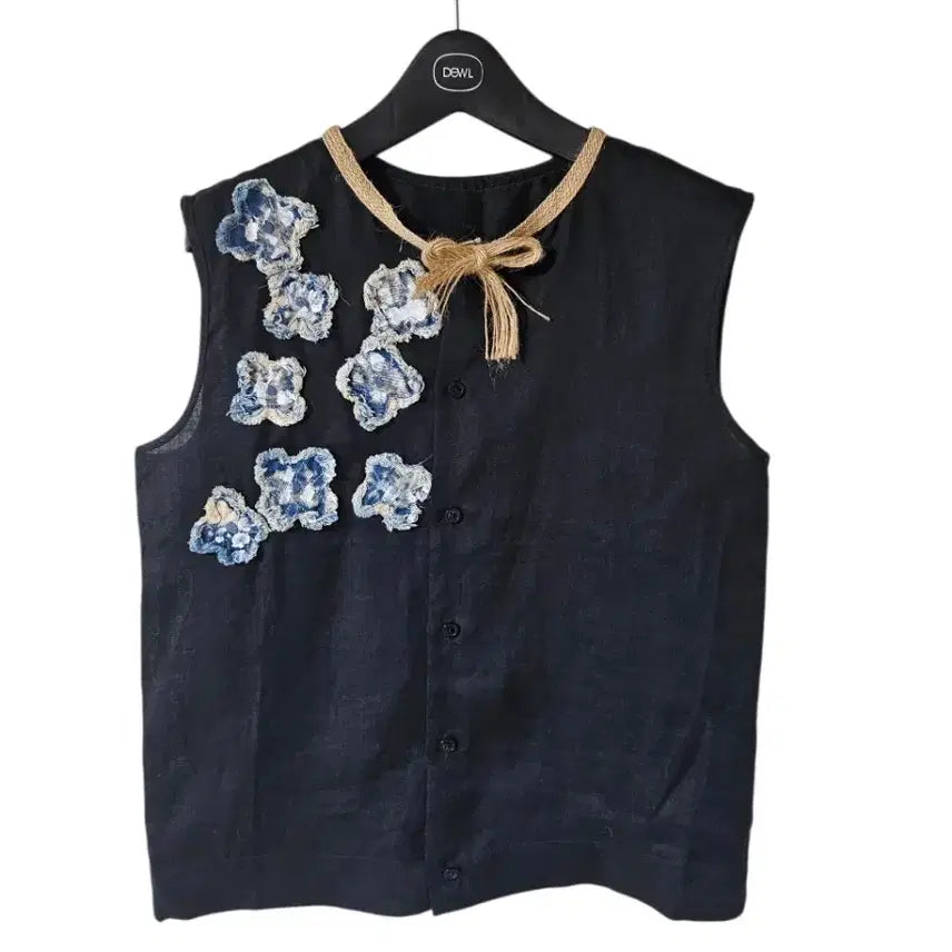 [BUNJANG] Unused Linen 100% Sleeveless Blouse with 3D Flower Patch - Black / 입체 플라워 패치 린넨100% 민소매 블라우스 | 미사용 | 블랙