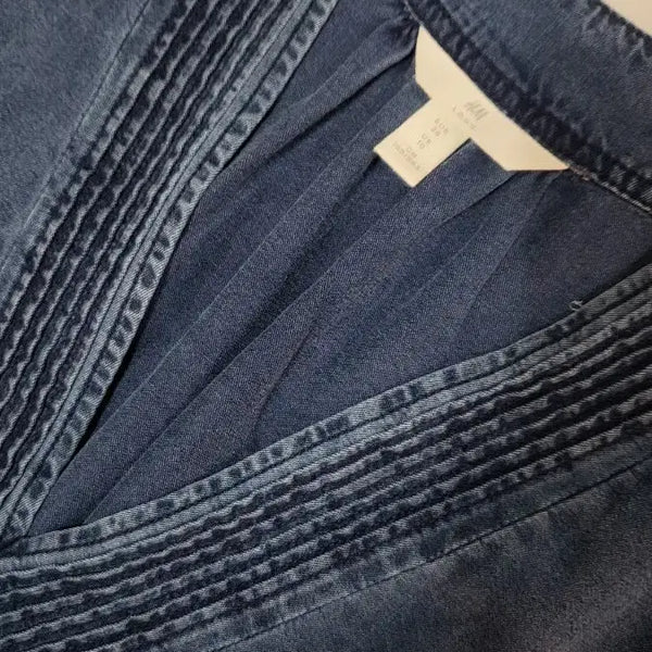 [BUNJANG] H&M Denim Sleeveless Blouse / H&M 청 데님 민소매 블라우스