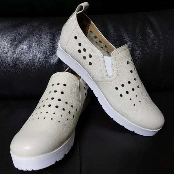 [BUNJANG] Enchanted Women's Leather Perforated Slip-On Loafers / 엔찬티드(enchanted)여성용 가죽 펀칭 슬립온 로퍼(245mm)
