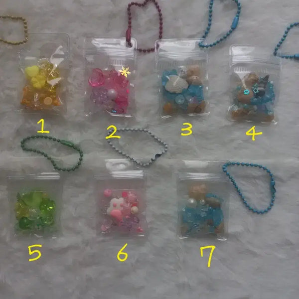 [BUNJANG] Beaded Zipper Bag Keyring / 다양한 비즈를 넣은 지퍼백 키링