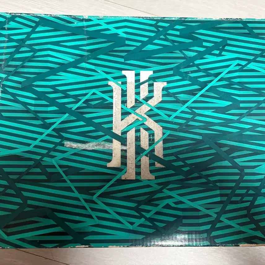 [BUNJANG] Nike Kyrie 3 Basketball Shoes / 나이키 카이리3