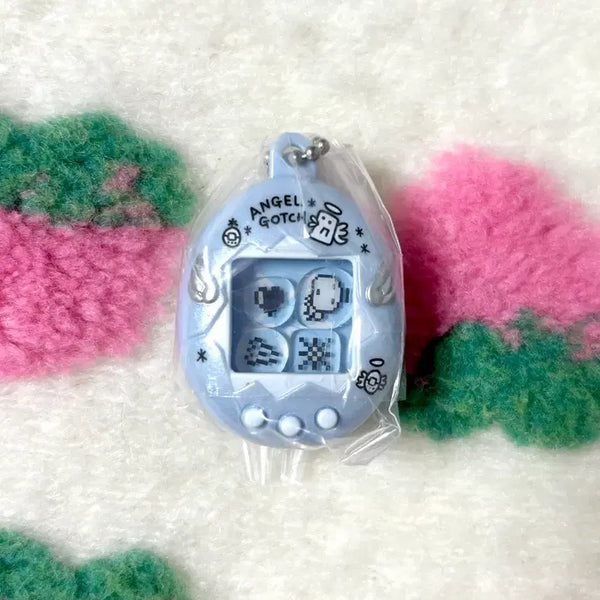 [BUNJANG] Tamagotchi Shakashaka Shaker Charm Gacha Keyring, Pearl Blue / 다마고치 샤카샤카 쉐이커 참 가챠 키링 펄블루 양도