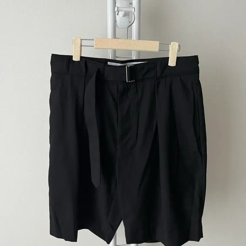 [BUNJANG] Uniform Bridge Black Belted Shorts Pants L (32) / 유니폼브릿지 블랙 벨티드 쇼츠 팬츠 L (32)