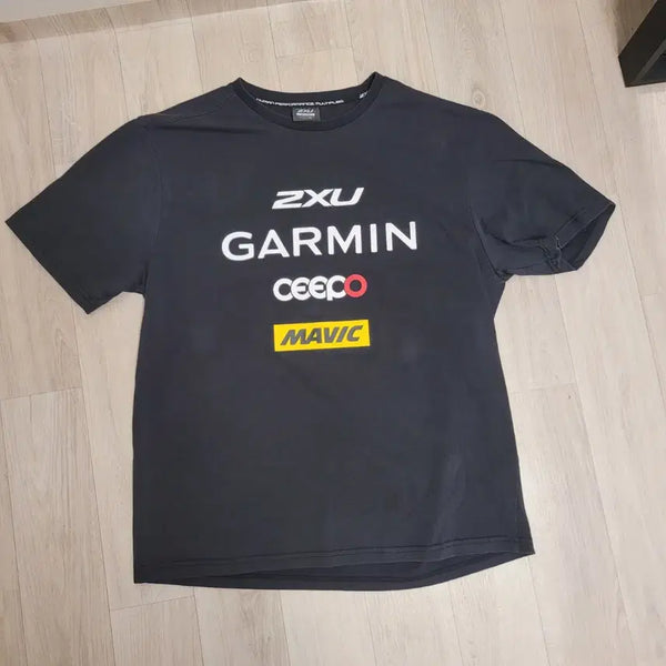 [BUNJANG] 2XU Garmin Performance Short Sleeve T-Shirt (XL) / [2xl]  2XU 가민 기능성 반팔 티셔츠 (100-105)