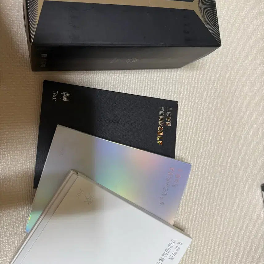 [BUNJANG] BTS LOVE YOURSELF TEAR Album 3 Versions & Official Light Stick Ver. 3 / 방탄소년단 BTS LOVE YOURSELF TEAR 앨범 3종 과방탄소년단 응원봉 버전3