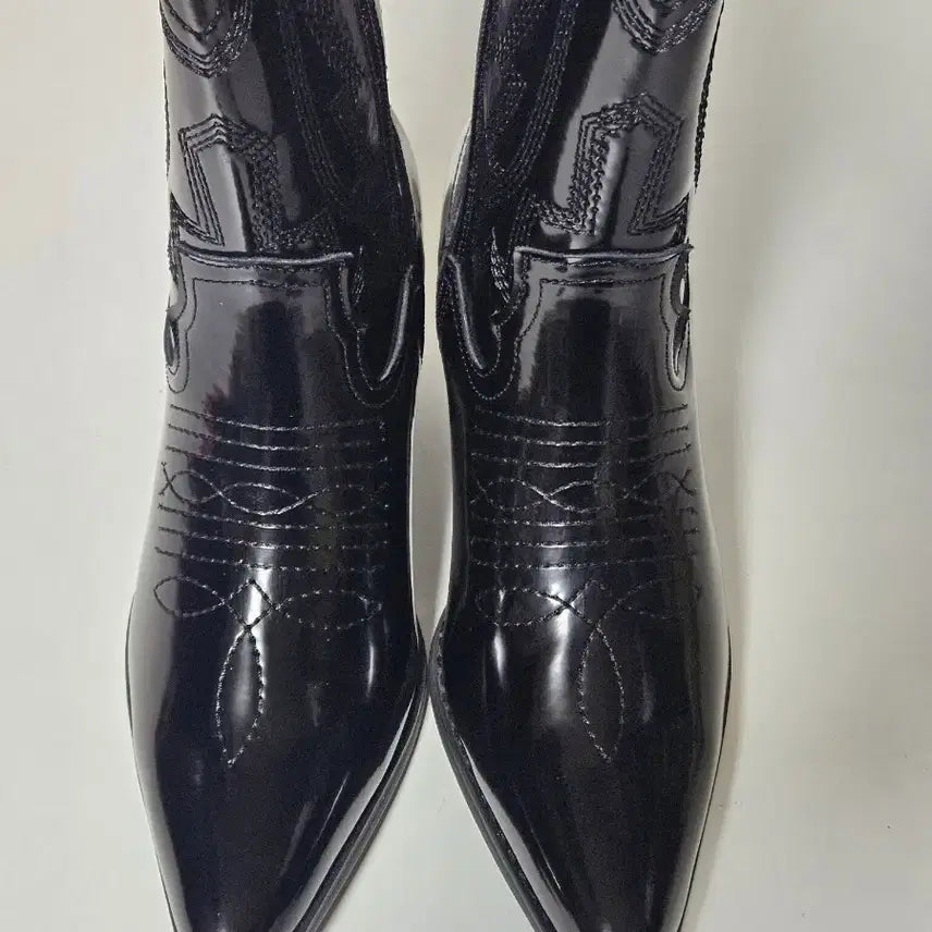 [BUNJANG] Gangjamee Lambskin Western Boots Black Patent / 강자매 양가죽 웨스턴 부츠 블랙유광