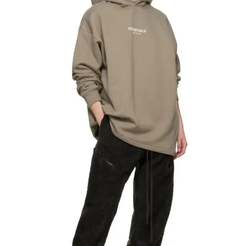 [BUNJANG] Fear of God Essentials 25 SS Black Fleece Jogger Pants / 피어오브갓 에센셜 25 SS 블랙 플리스 조거 팬츠 221161F086012