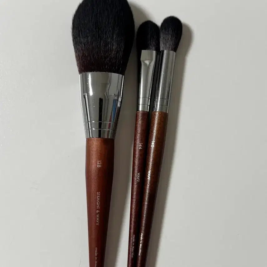 [BUNJANG] Make Up For Ever Brush Set (128, 140, 144) / 새것 메이크업포에버 파우더 블러셔 하이라이터 브러쉬 128 140 144