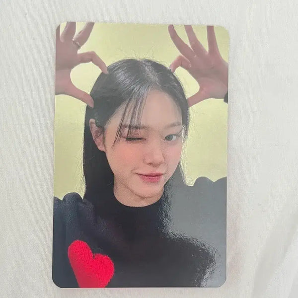 [BUNJANG] LOONA x LOOSUMBLE Hyunjin Son Hye-ju Everline Photocard / 이달의소녀 루셈블 손혜주 김현진 에버라인 포카