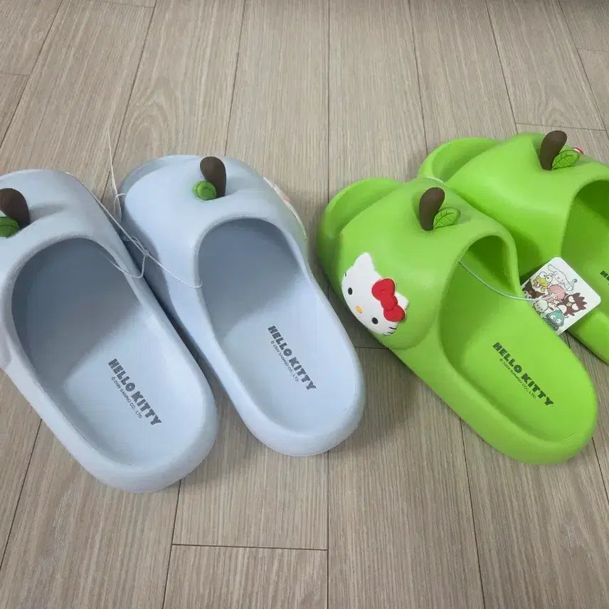 [BUNJANG] Hello Kitty Apple Slippers Set - Green/Sky / 헬로키티 사과 슬리퍼 연두/하늘