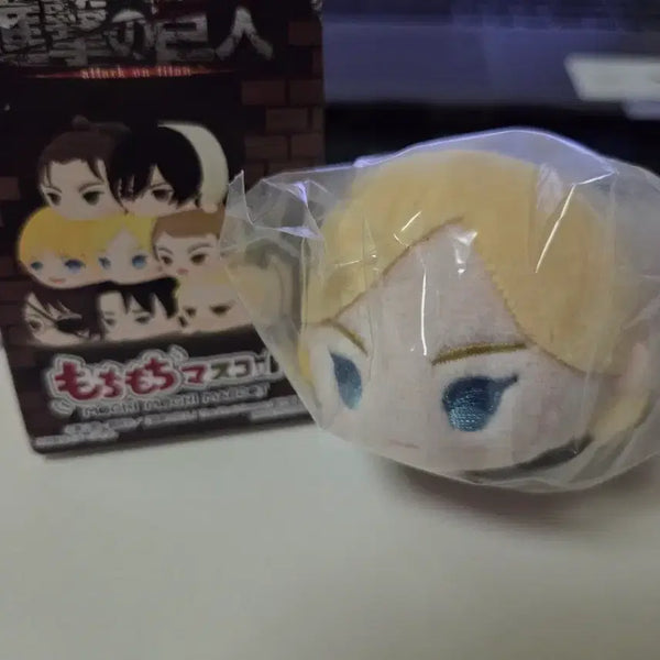 [BUNJANG] Attack on Titan Historia Mochi Mas / 진격거 히스토리아 모찌마스