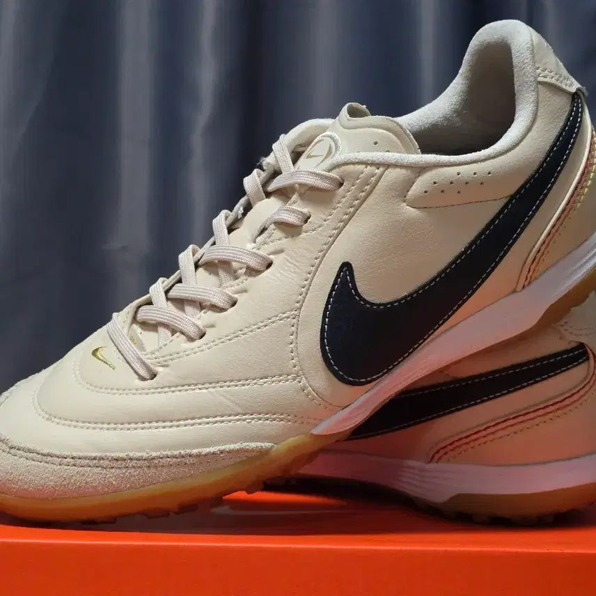 [BUNJANG] Nike Tiempo Legend Pro TF Heritage Football Boots / [260] 나이키 티엠포 리게라 프로 tf 헤리티지