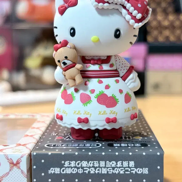 [BUNJANG] Hello Kitty 50th Anniversary Closet Figure (Secret Edition) / 헬로키티 50주년 클로젯 피규어 (시크릿)
