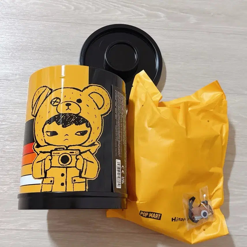 [BUNJANG] Pop Mart Hirono x Kodak Raincoat Bear Plush Keychain / 팝마트 히로노 x 코닥 레인코트 곰인형 키링
