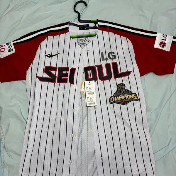 [BUNJANG] LG Twins Moon Sung-ju Authentic Seoul Jersey 105 / LG트윈스 문성주 어센틱 서울 유니폼 105