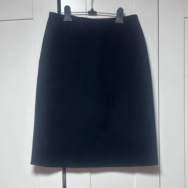 [BUNJANG] ROEM Handmade Wool Skirt Black / 로엠 핸드메이드 울 스커트 블랙