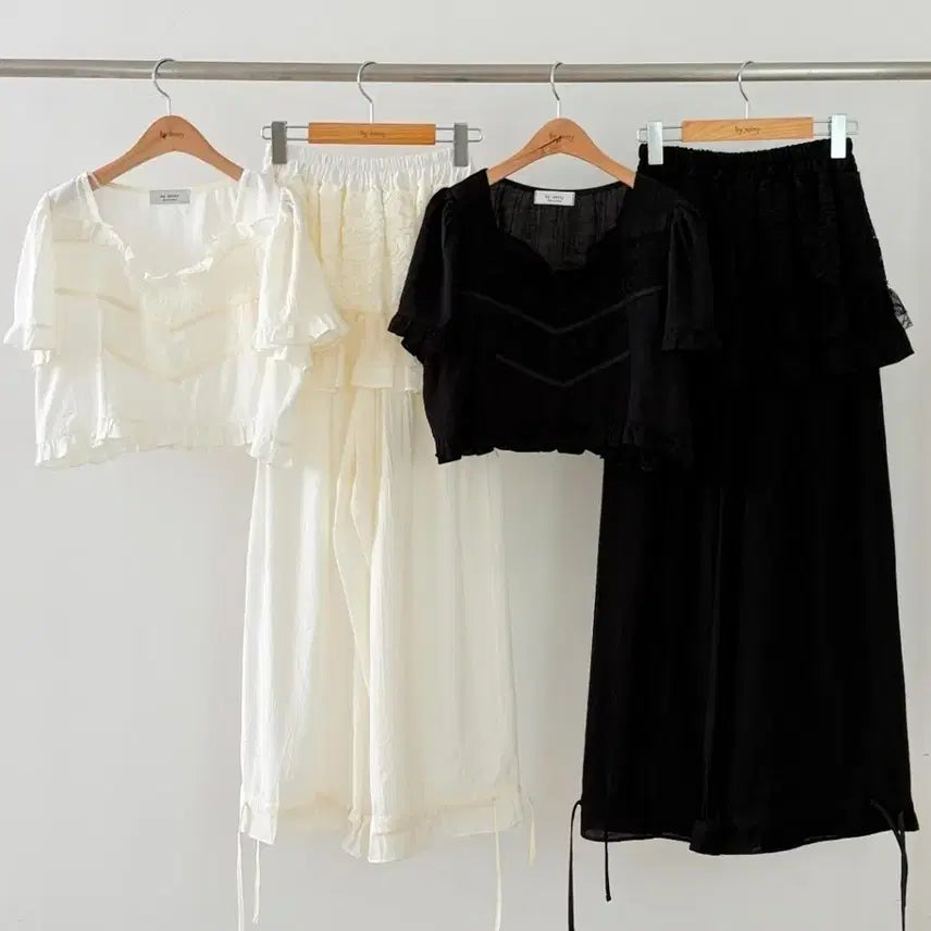 [BUNJANG] Bycini Weave Brace Two-Piece Black / 바이씨니 위브레이스투피스 블랙 새상품