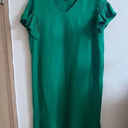 [BUNJANG] United Colors of Benetton Emerald Green Linen Rayon Frill Sleeve Long Dress / 베네통 에메랄드 그린 린넨/레이온 프릴소매 롱원피스(55반~66)