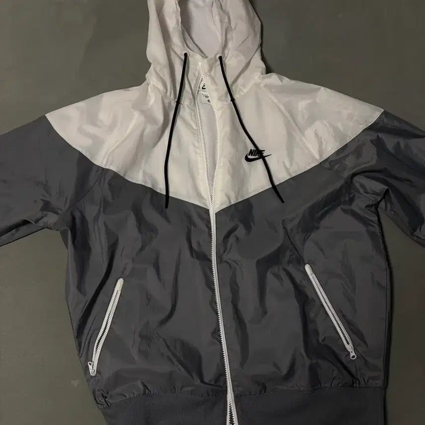 [BUNJANG] Nike Windrunner Gray (Asia) / 나이키 윈드러너 그레이-아시아