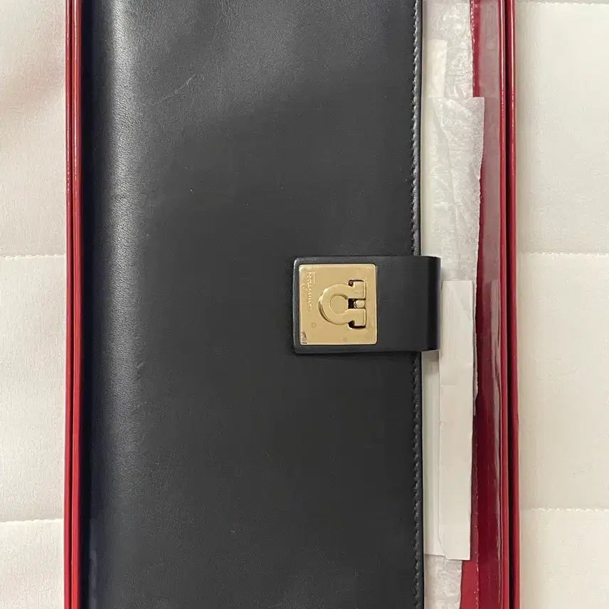 [BUNJANG] Salvatore Ferragamo Gancini Long Wallet Black Leather / 페라가모 간치니 장지갑 블랙