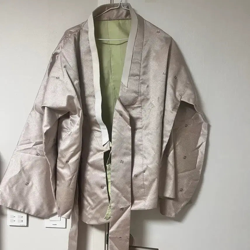 [BUNJANG] Elegant Silk Jeogori / 고급스러운 실크 소재 저고리